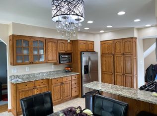 3453 Trumbull St, Trenton, MI 48183