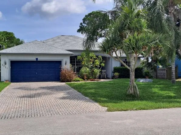 1209 SW Emerald Avenue, Port St Lucie, FL 34953