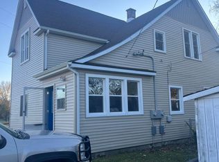 6021 S Fitzgerald Ave, Fremont, MI 49412