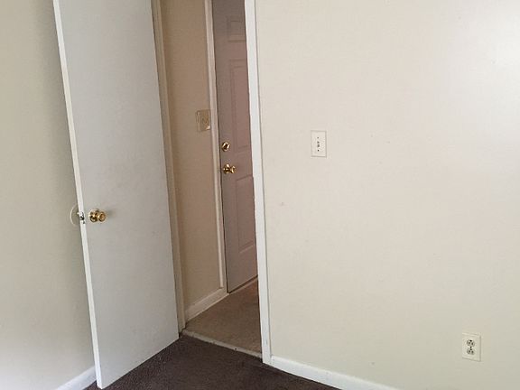 162-08 Back Bedroom_09092018