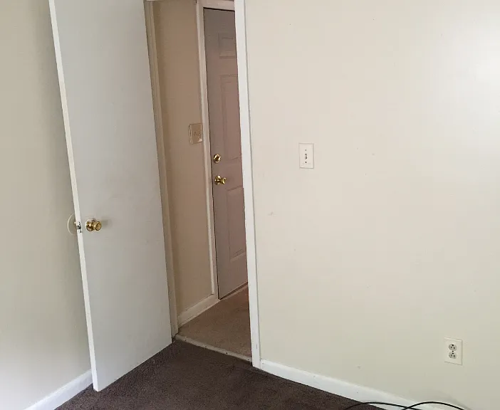 162-08 Back Bedroom_09092018