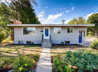 225 E Carlton Ave, Meridian, ID 83642