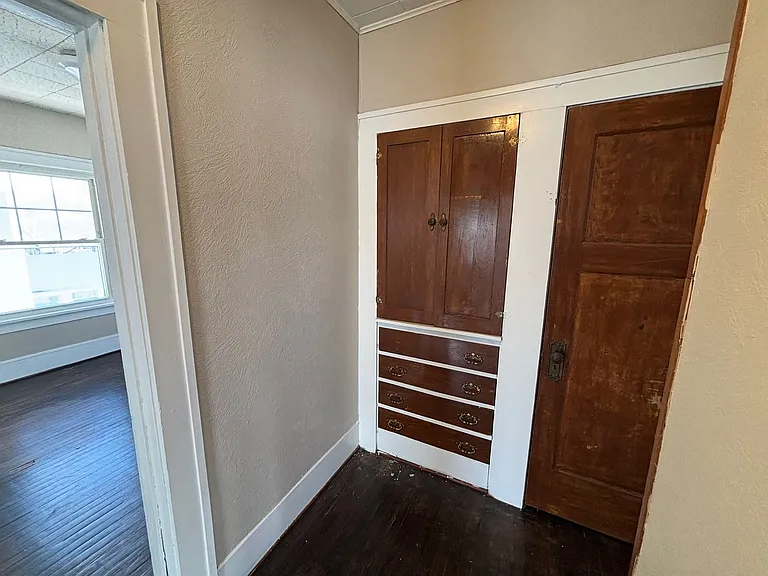 1410 Wilson Ave — Photo 24