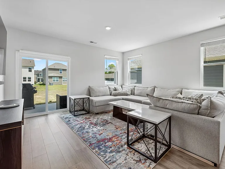 4922 Barnburgh Ln — Photo 10