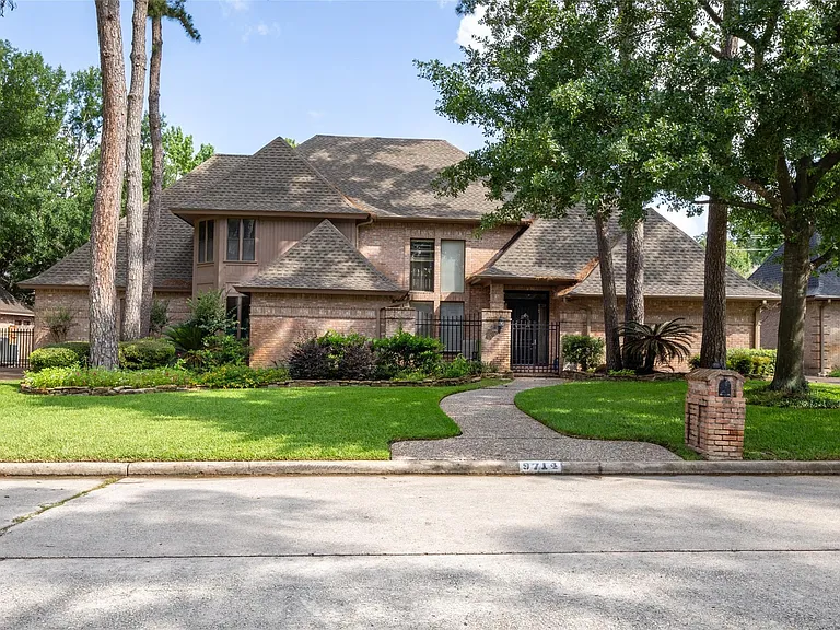 9714 Godstone Ln — Photo 45