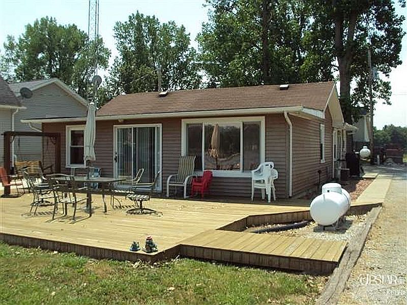 1st image of 3882 W Lakeshore Dr-57