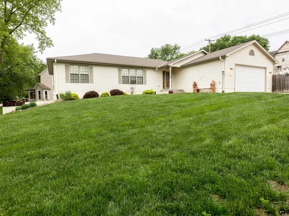 520 S 13th St, Nebraska City, NE 68410