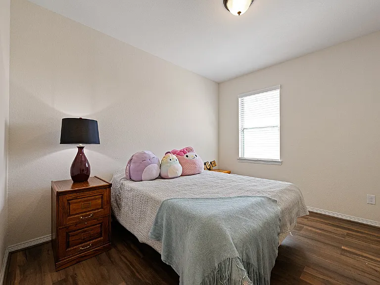 4627 Miramar Dr — Photo 29