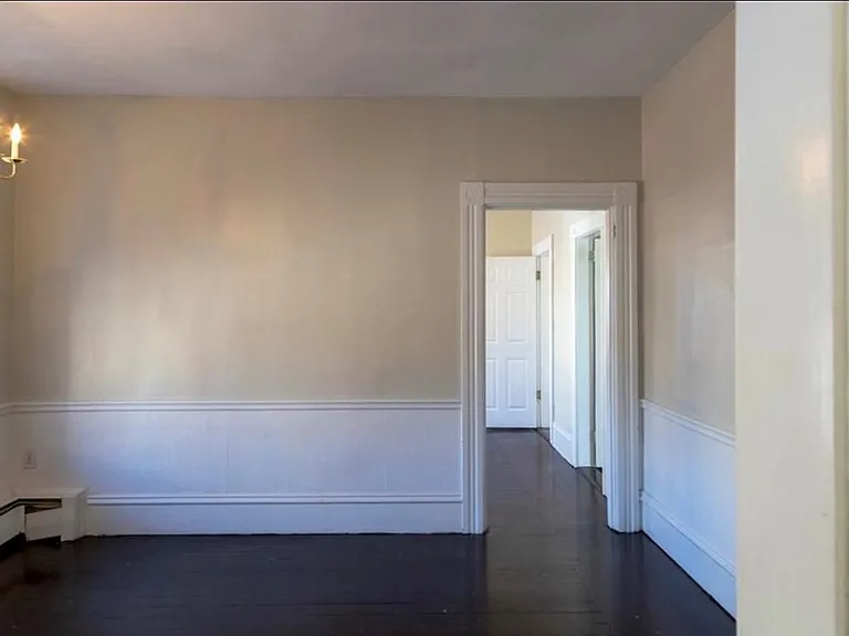 271-273 Broadway St #273 — Photo 9