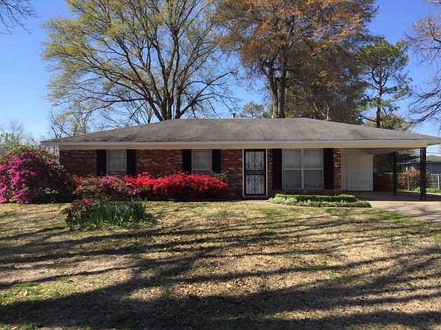 1st image of 1651 S Pear Ln