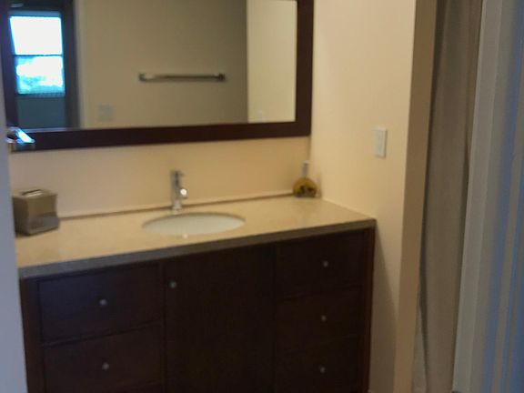 3rd image of 210 174th St APT 612