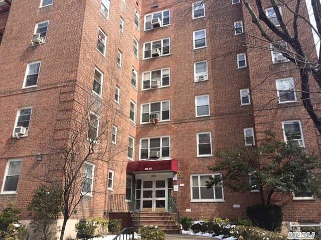 2nd image of 2615 Parsons Blvd APT 2H