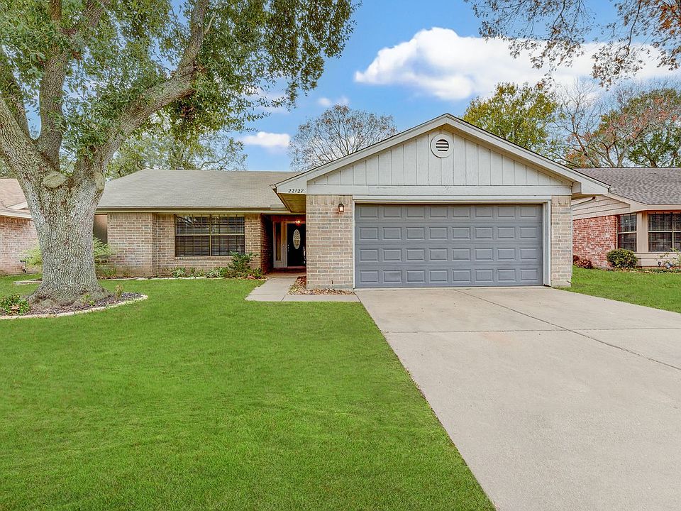 1st image of 22127 Birch Valley Dr