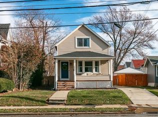 2027 Warren Rd, Lakewood, OH 44107