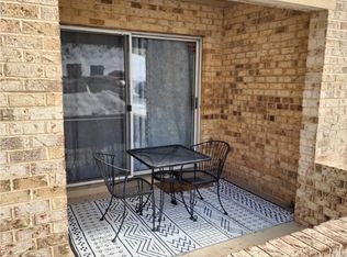 5827 Cove Landing Rd APT 201, Burke, VA 22015