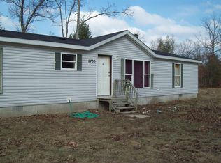 6700 S 142nd Ave, Rothbury, MI 49452