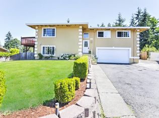 7606 142nd Ave NE, Redmond, WA 98052