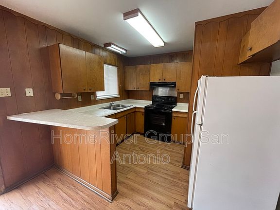 5th image of 109 Sunnyland Dr