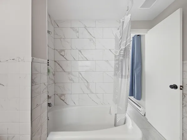 338 Osceola Ave S, Saint Paul, MN 55102