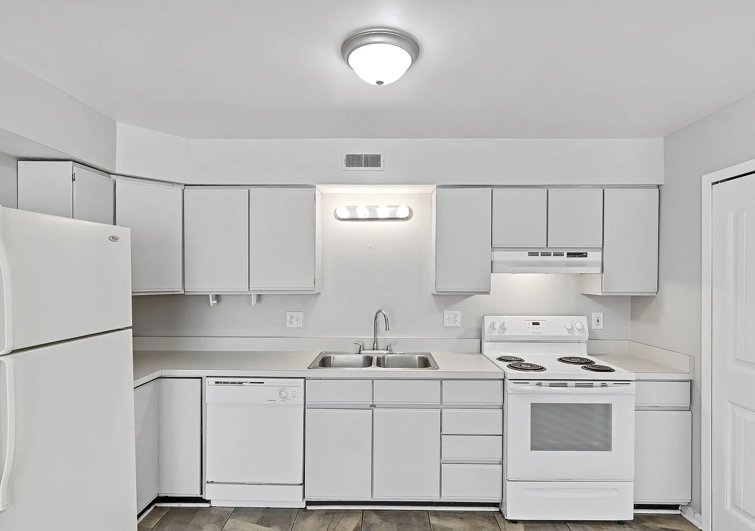 Rickett Road Apartments (Rickett Road Apartments LLC) — Photo 2