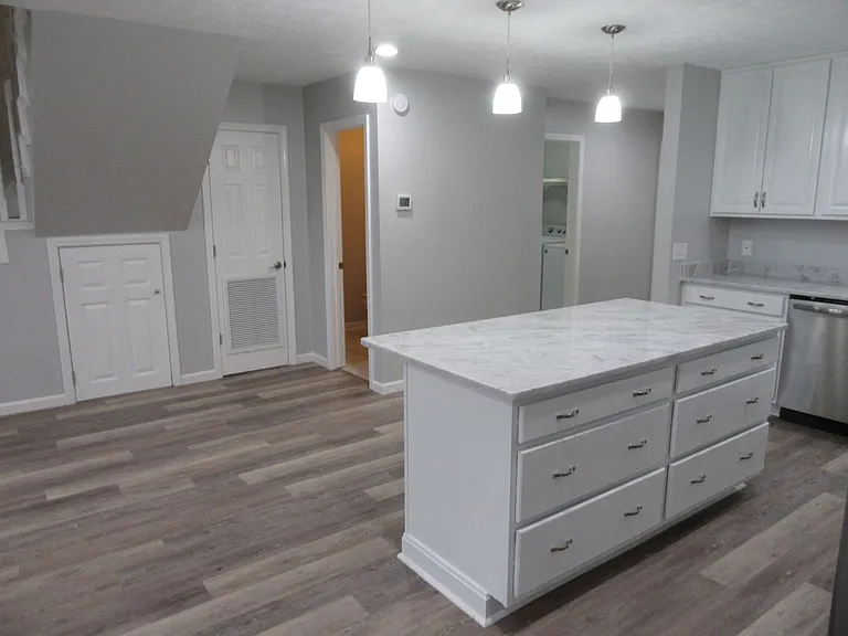 1345 Capri Dr — Photo 12