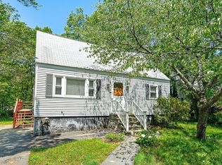 98 G St, Dracut, MA 01826