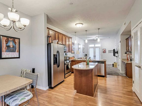 4th image of 2150 S Main St Suite 502