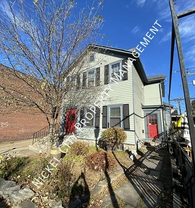 181 Allen St #1