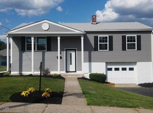 51 Alexie Rd, Hanover Township, PA 18706