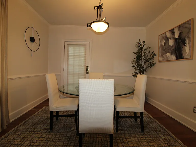 936 E Lake Dr — Photo 5