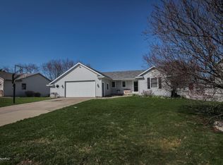 7301 Cherry Ave, Jenison, MI 49428
