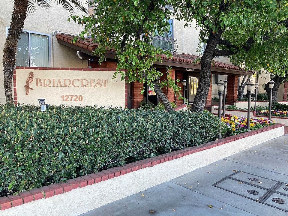 1st image of 12720 Burbank Blvd Unit 329