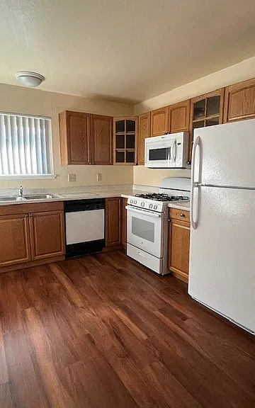 1424 Alamo Dr — Photo 16