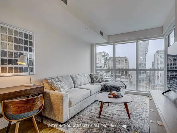 88 Cumberland St #1903, Toronto, ON M5R 0C8
