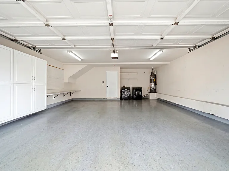 12874 Carriage Heights Way — Photo 16