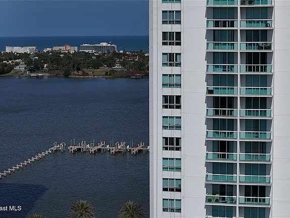 3rd image of 231 Riverside Dr Unit 1110-1