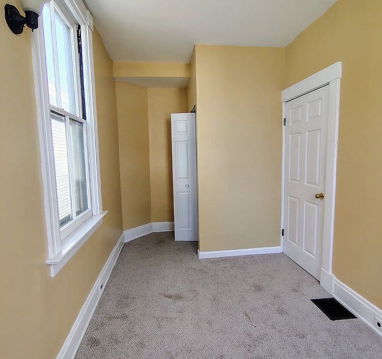 Bedroom #2.2