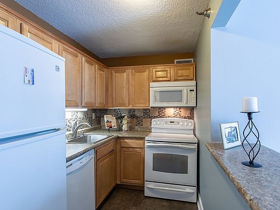 4th image of 440 N McClurg Ct APT 503