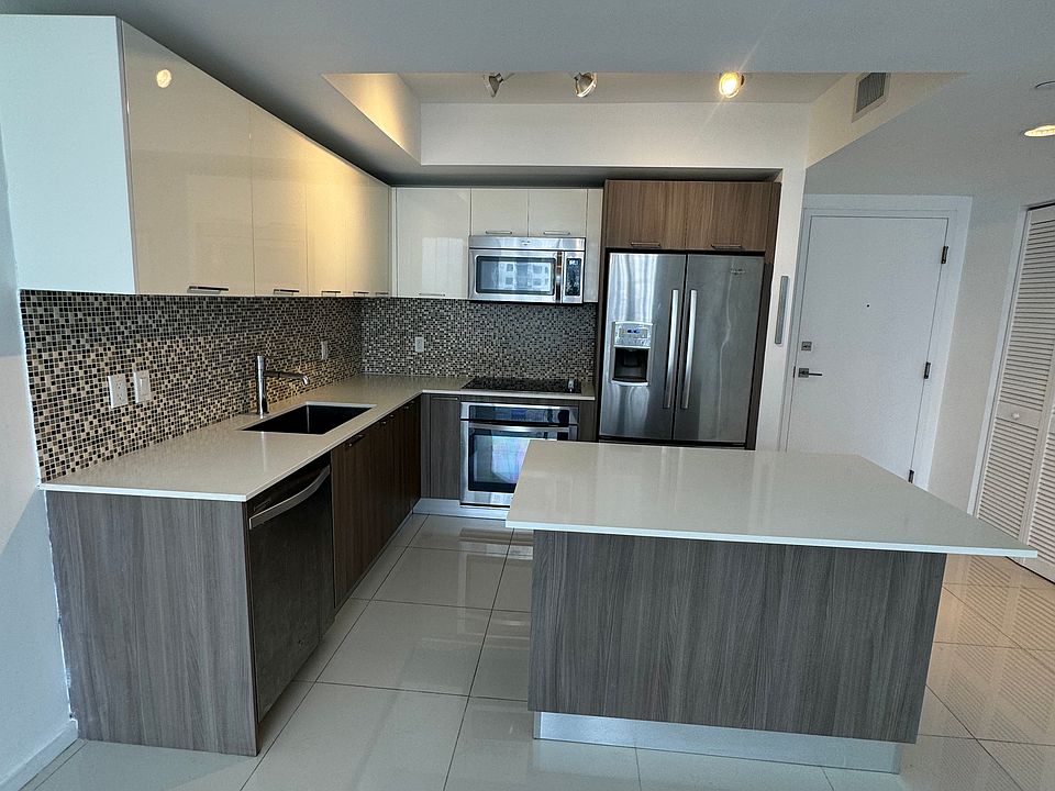 1st image of 5252 NW 85th Ave #500