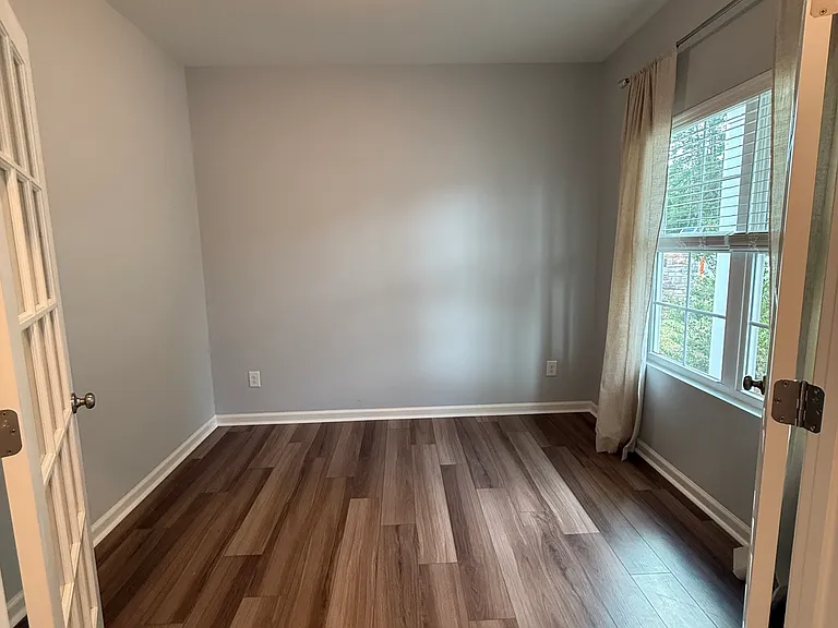 4736 Bell West Dr — Photo 15