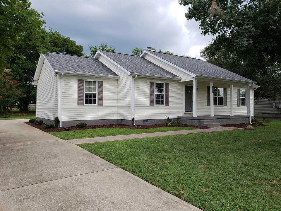 1st image of 3018 Penny Ln