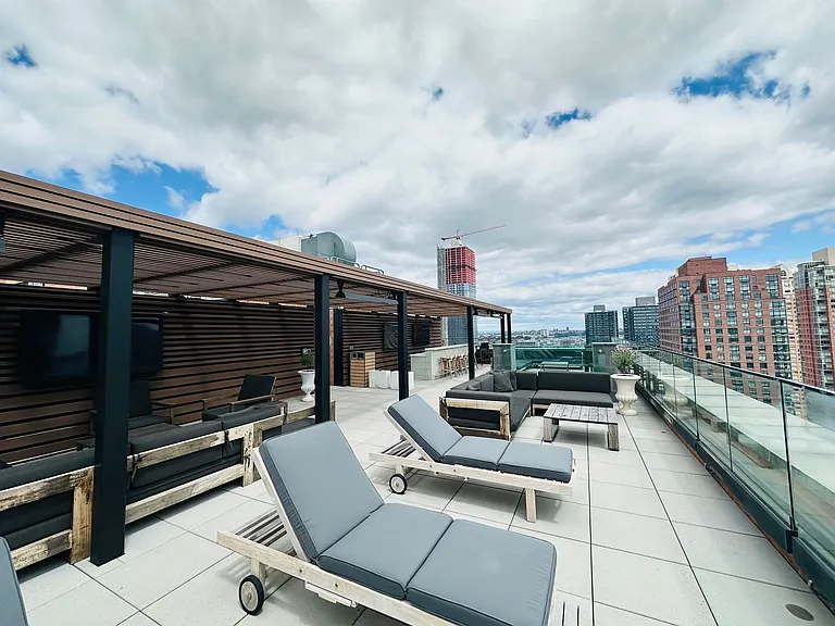 10 Provost St #2507 — Photo 26