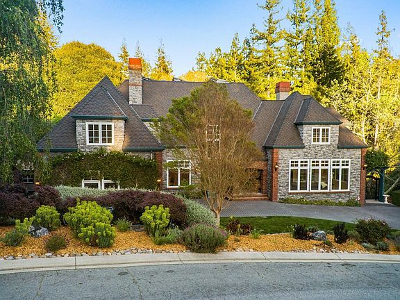 4th image of 113 Lauren Cir