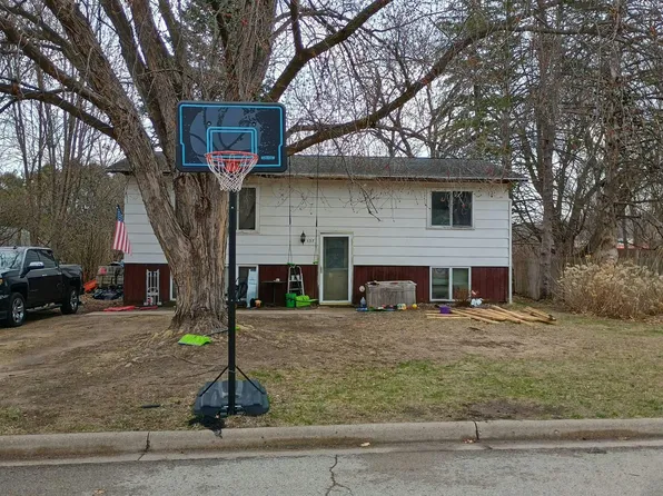 137 Charles Ave, Red Wing, MN 55066