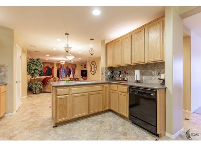 636 Costa Azul St — Photo 6