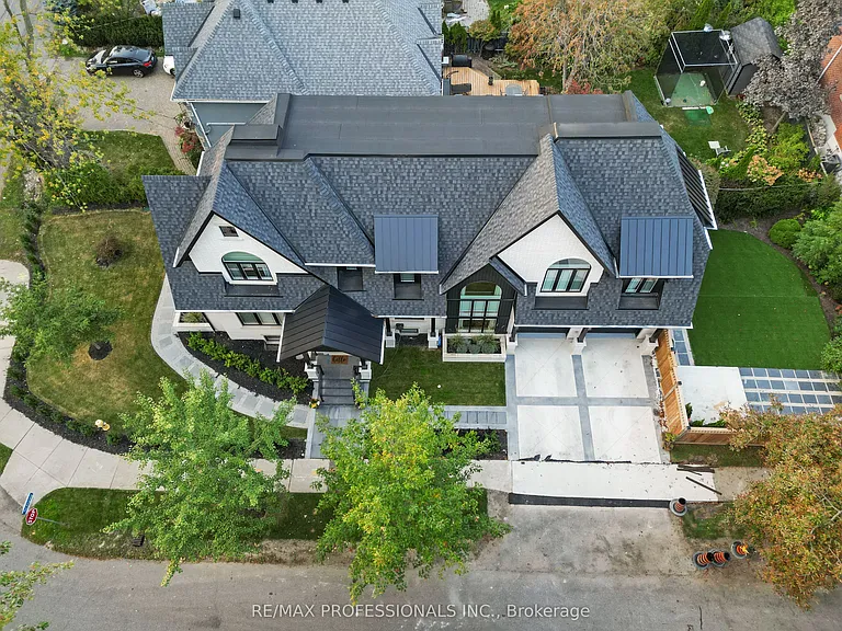 161 The Kingsway — Photo 41