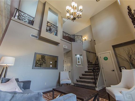 5th image of 336 Manzanita Dr
