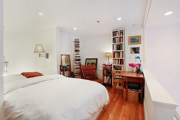 Sold by Corcoran | media 22