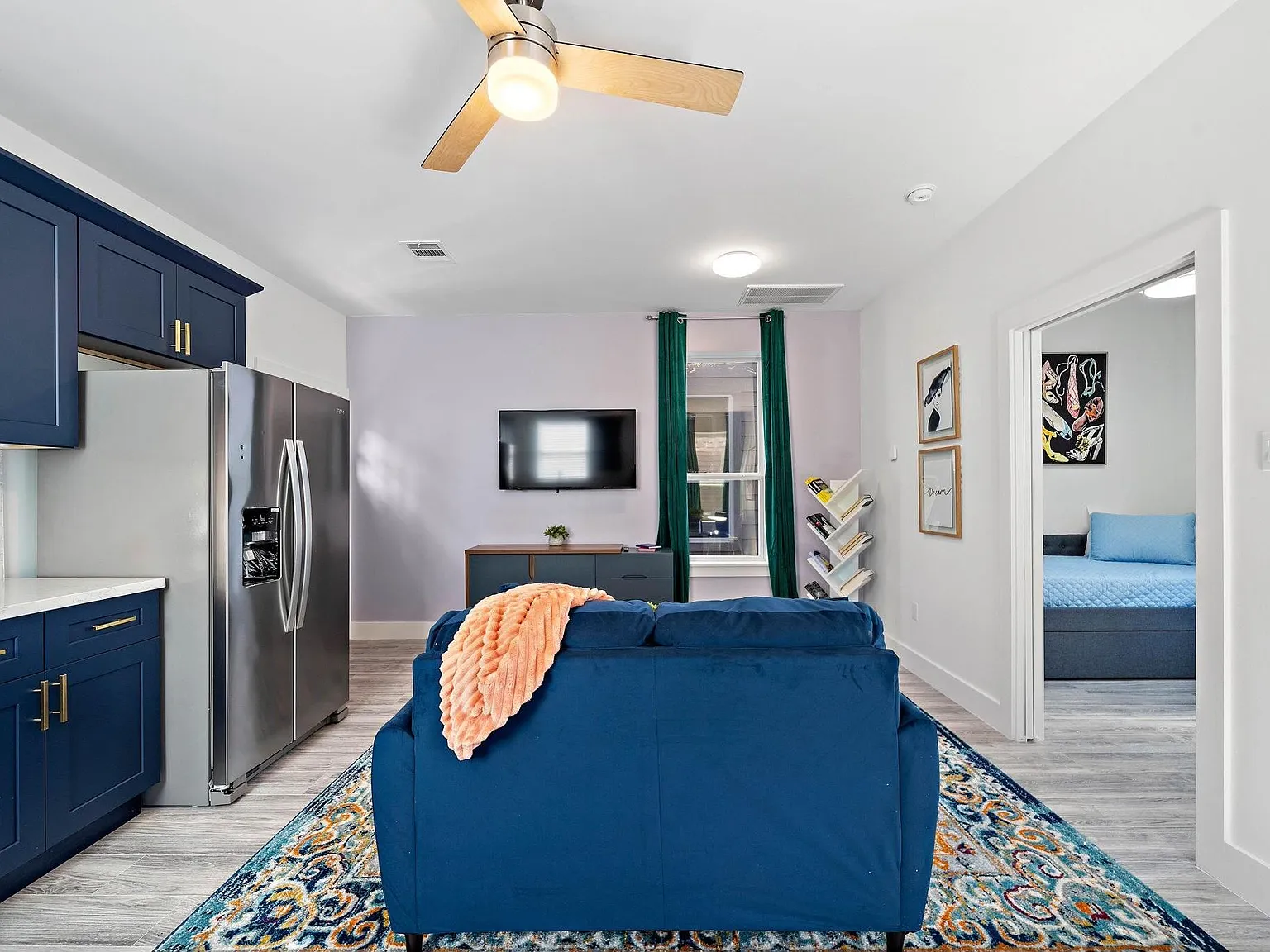 1 bed, 1.0 bath, 580 sqft, $1,275 — Photo 2