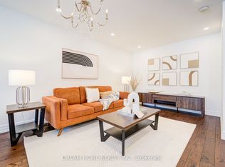 223 Weldrick Rd W, Richmond Hill, ON L4C 5J2